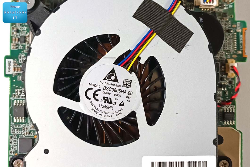 Remplacement d'un ventilateur de CPU dans un ordinateur Intel NUC 8i3BEH